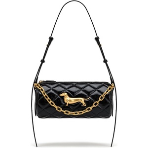 JW PEI Women’s Dachshund Quilted Chain Shoulder Bag(Black)